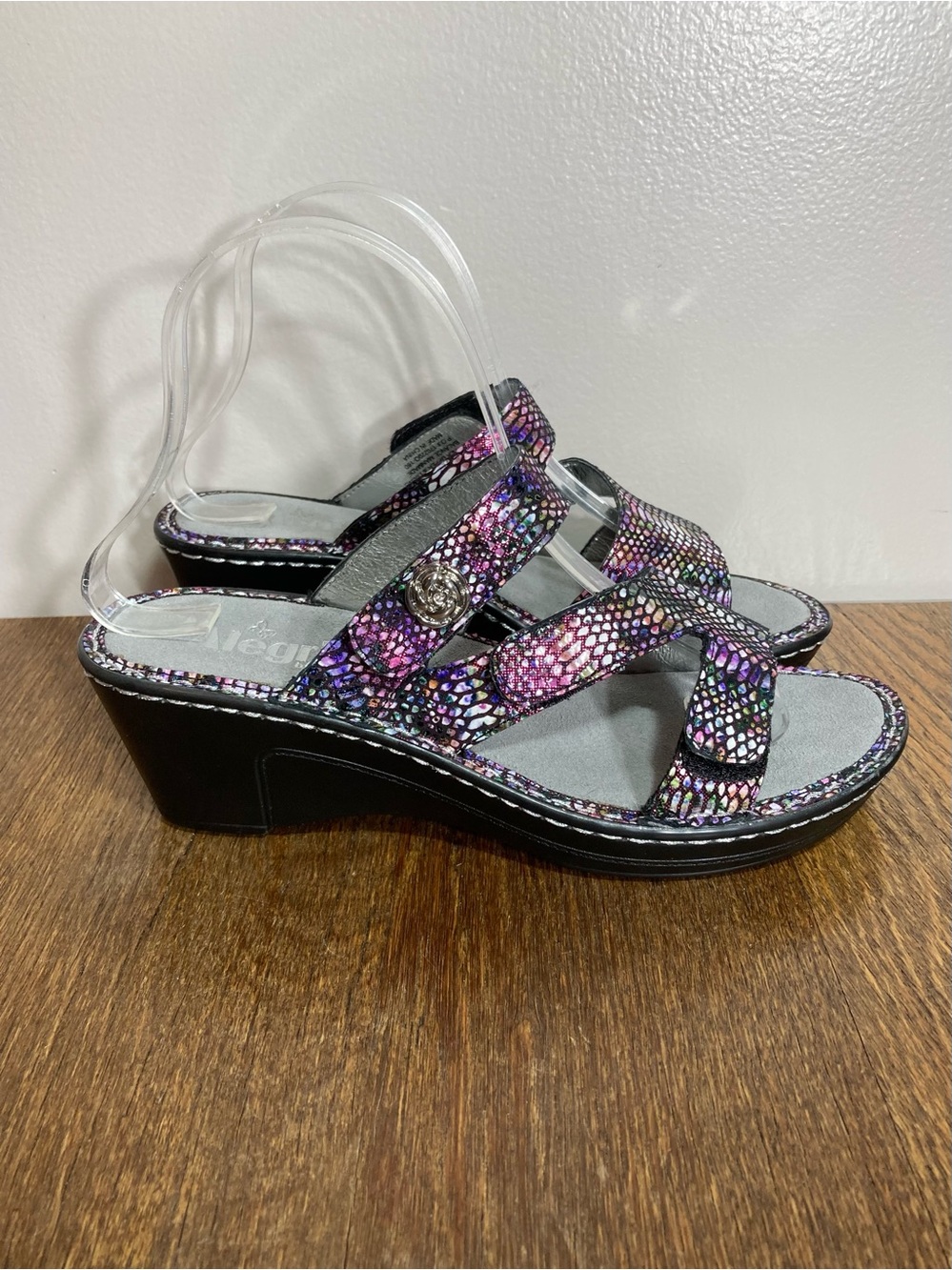 Alegria Loti Funtastic Wedge Sandal Women’s Size 7-7.5 Multi